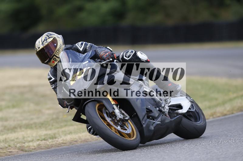 /32 07.07.2025 Plüss Moto Sport ADR/Freies Fahren/672